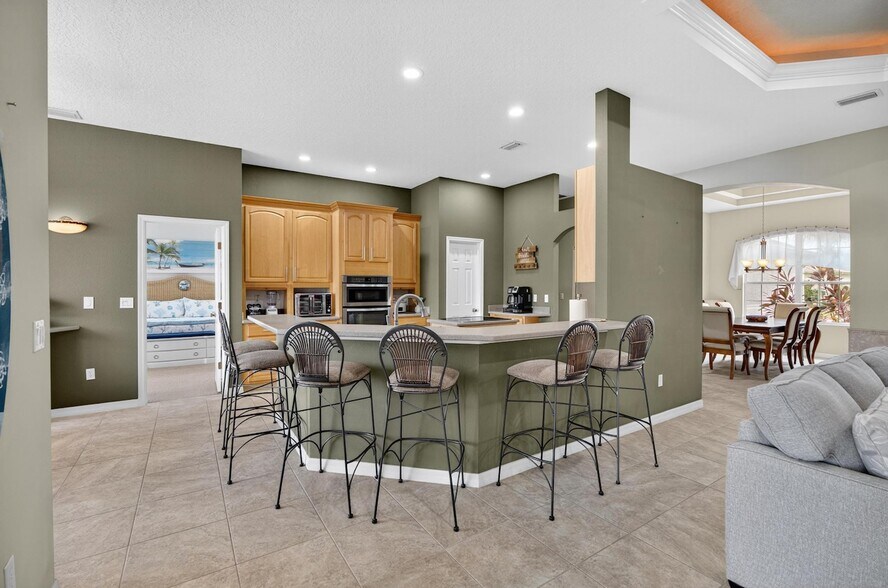 Building Photo - 8 Collinson Ct