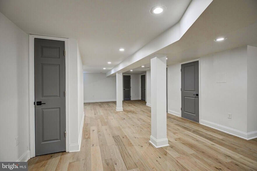 Building Photo - 630 Wildwood Pky