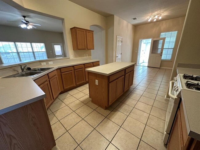 Building Photo - 1604 Teal Trail