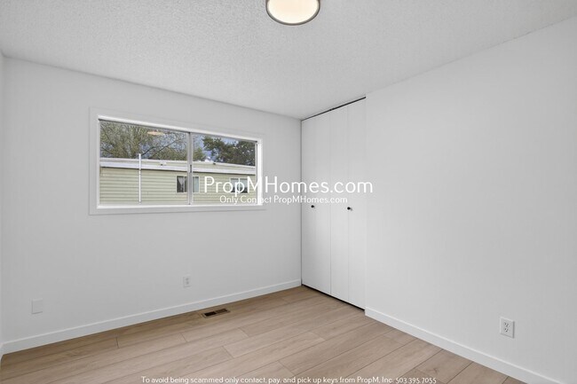 Building Photo - 6056 SW Valley Ave