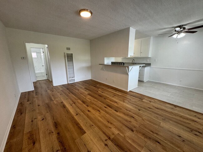 Interior Photo - 11330 Ohio Ave
