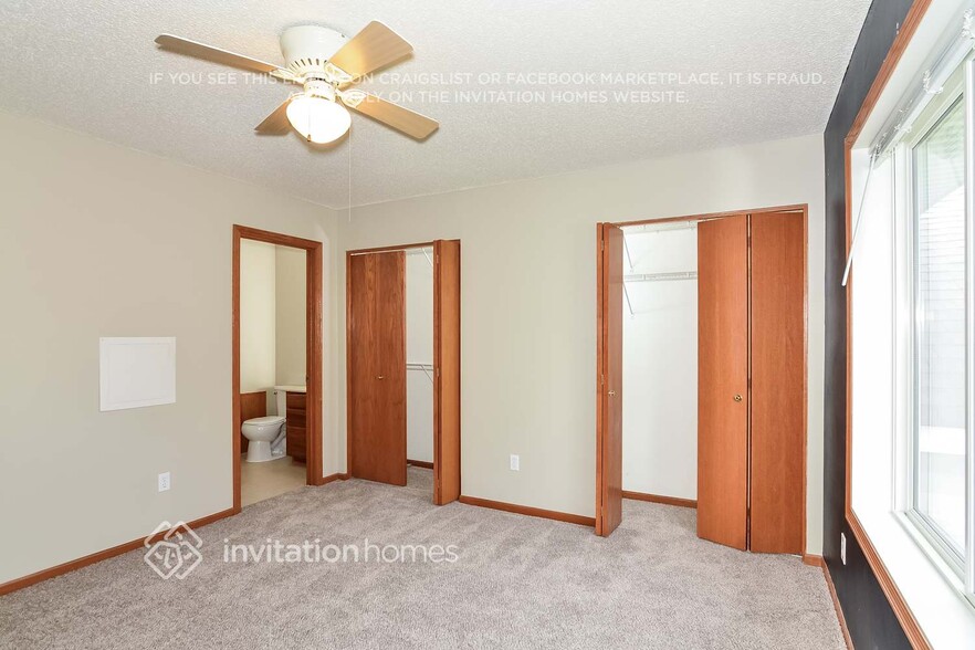 Building Photo - 26678 Oakridge Way