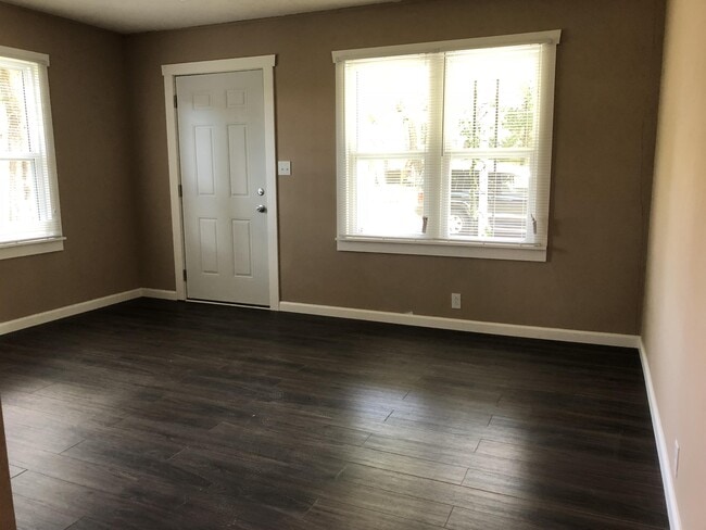 Building Photo - 153 Virginia St