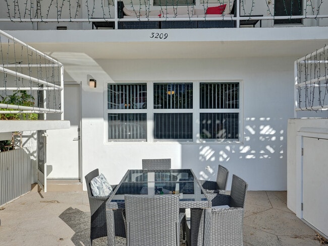 Building Photo - 3209 Colony Club Rd