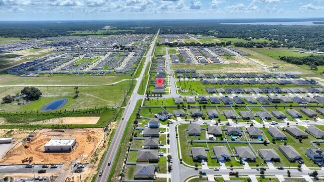 Building Photo - Beautiful Newer Build! Pet-Friendly 4-Bedr...