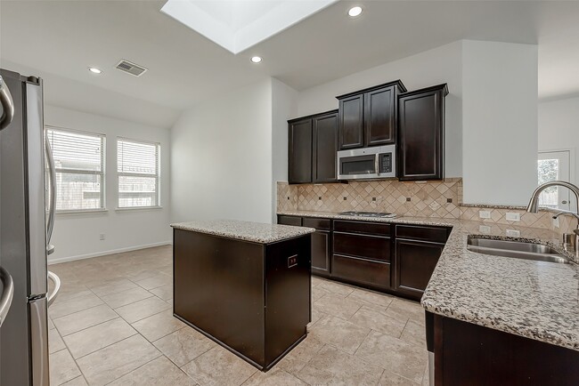 Building Photo - 11618 Lantana Reach Dr