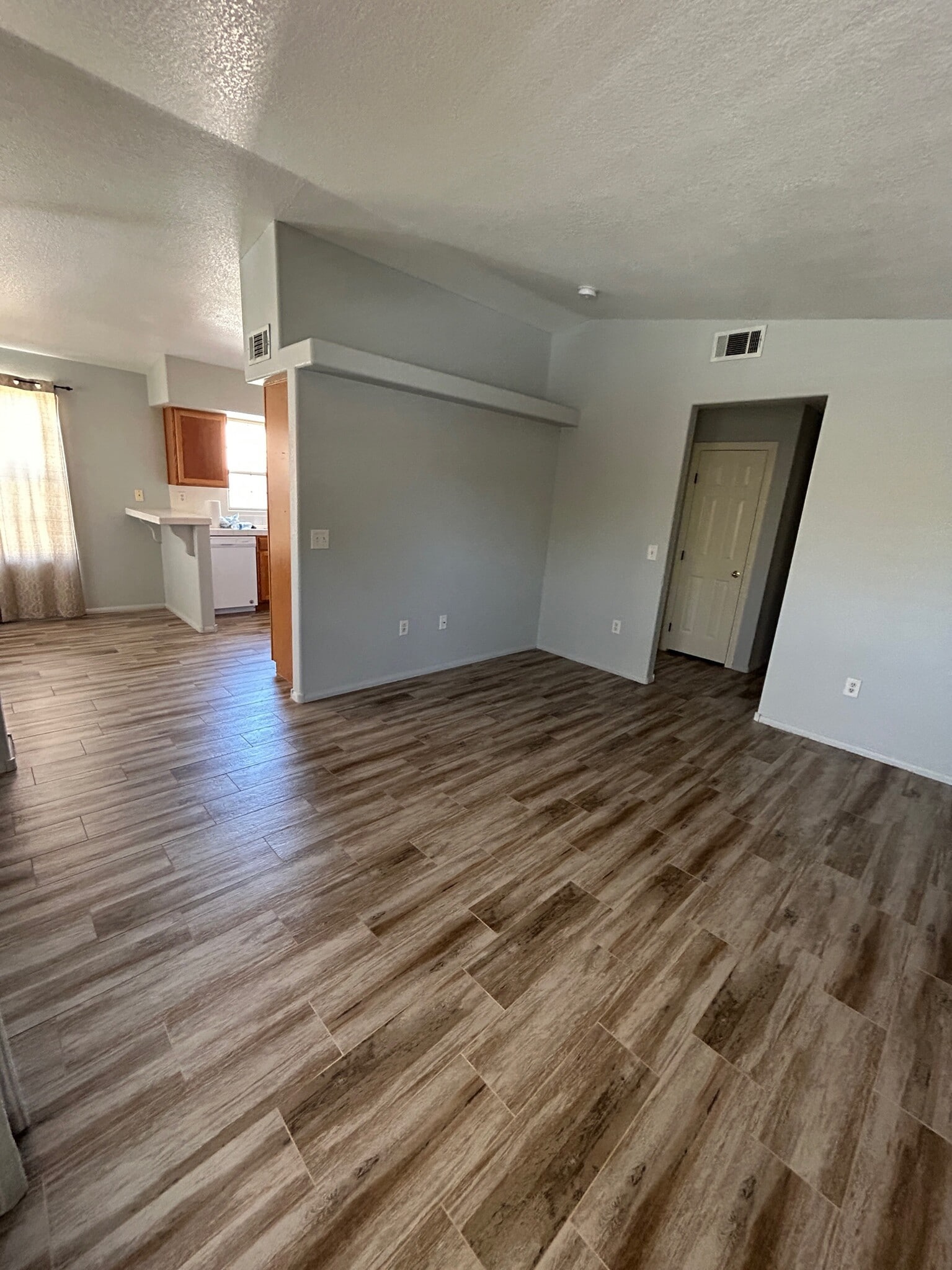 Building Photo - 520 Arrowhead Trl