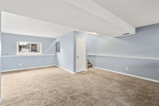 Building Photo - 1245 Bayberry Dr