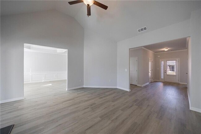 Building Photo - 931 Park Pl St