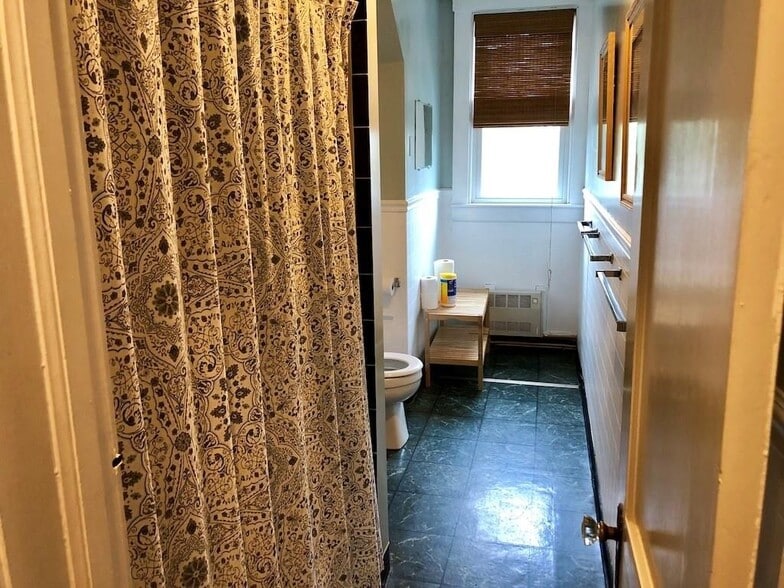 Building Photo - 96 Rhode Island Ave