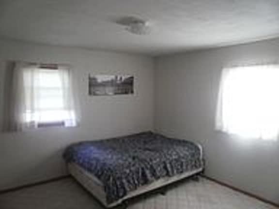 Building Photo - 2021 Veterans Dr