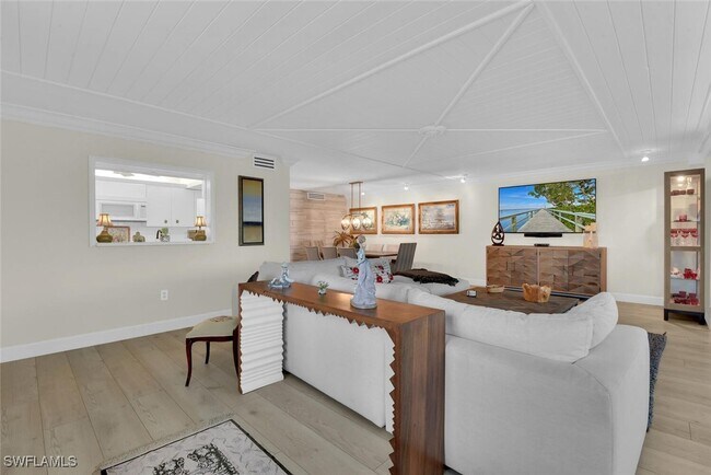 Building Photo - 222 Harbour Dr