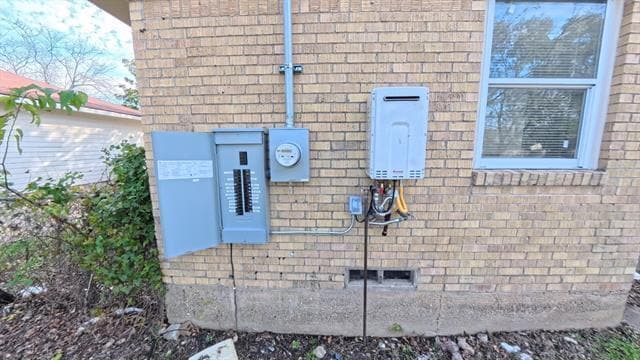 Building Photo - 2233 Huskey St