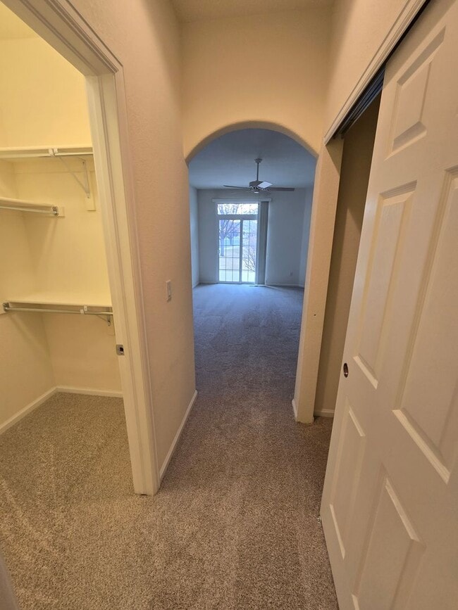 Building Photo - Ranch Townhome in The Broadlands