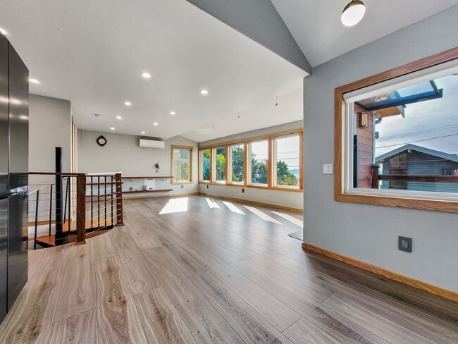 Building Photo - Remodeled Alki Beach Home with Puget Sound Views