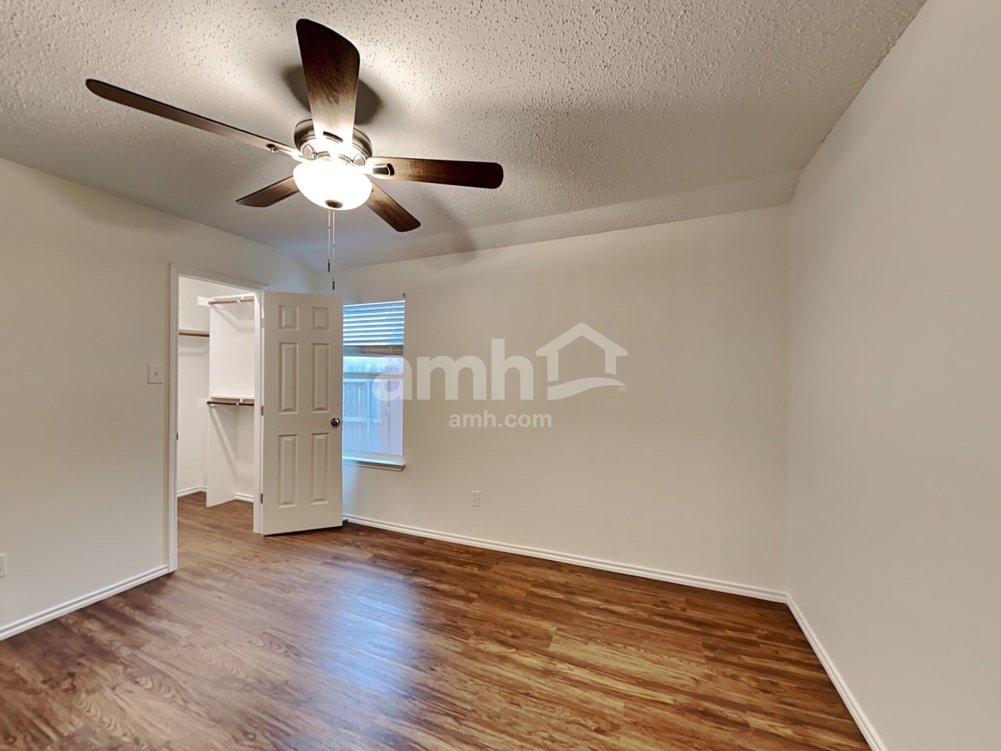 Building Photo - 1041 McKavett Dr