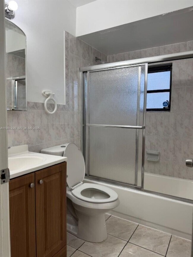 Building Photo - 4929 SW 139th Ct