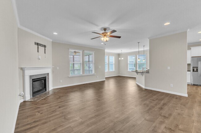 Building Photo - 4701 Kia Dr