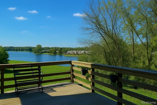 Building Photo - 19479 Scenic Harbour Dr