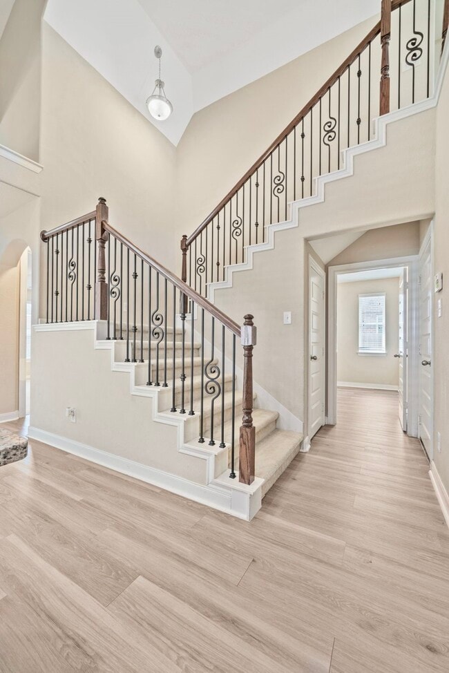 Building Photo - 22523 Birch Ridge Meadow Dr