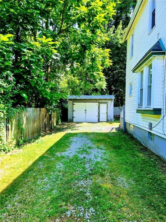 Building Photo - 496 Rothrock Ave