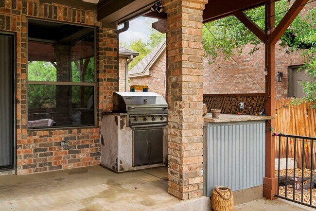 Building Photo - 3800 Turkey Path Bend