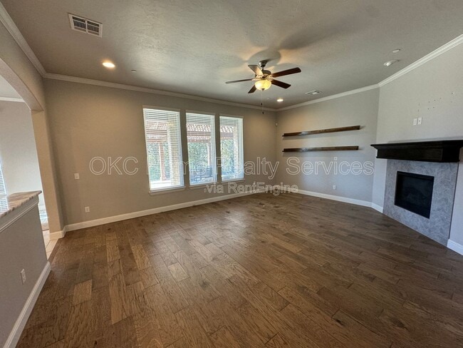 Building Photo - 5709 Asheville Wy