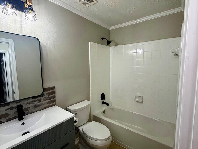 Building Photo - 21742 Winsome Rose Ct