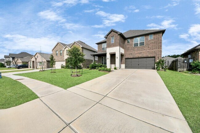Building Photo - 6331 Cambrai Wood Ln