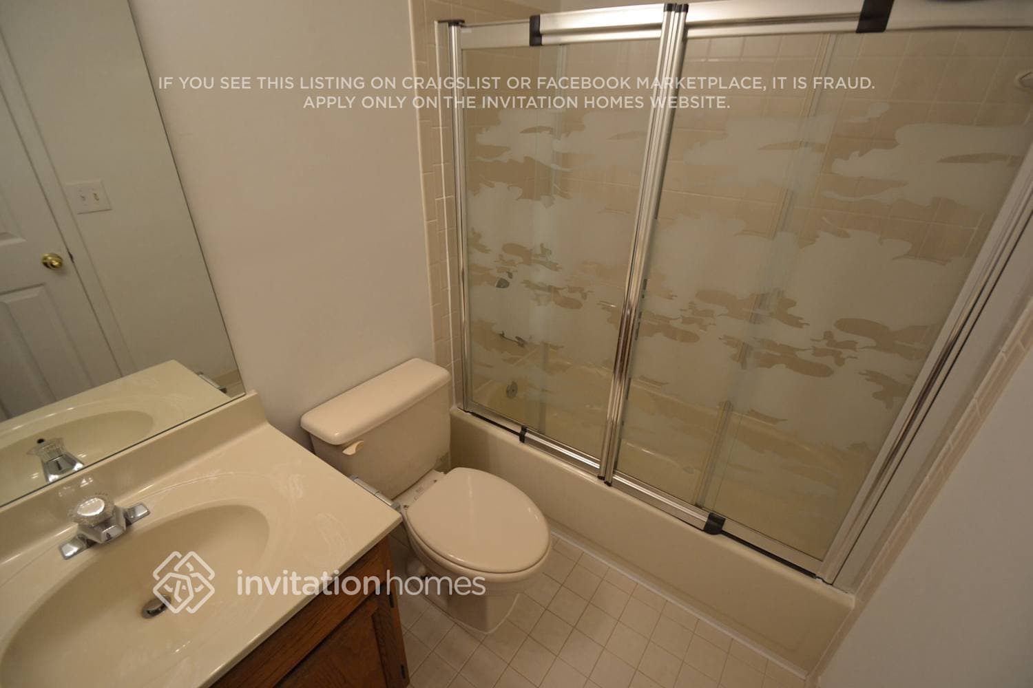 Building Photo - 2820 Sweet Oaks Ct