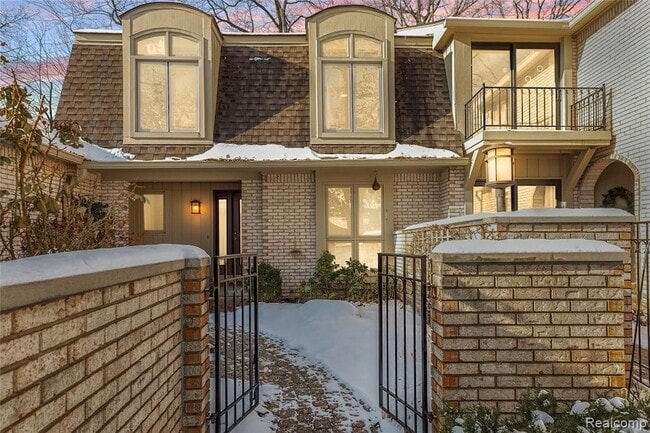 Building Photo - 1360 Bramblebush Run