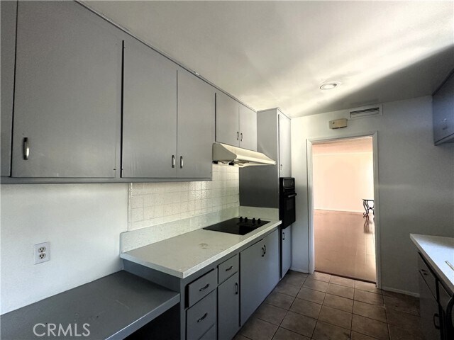 Building Photo - 1628 Huntington Dr