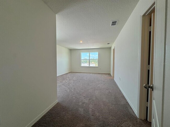 Building Photo - 2723 Plover St