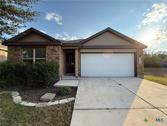 Primary Photo - 2934 Field Ridge