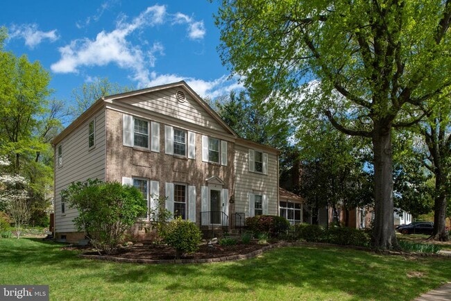 Building Photo - 6917 Stoneybrooke Ln