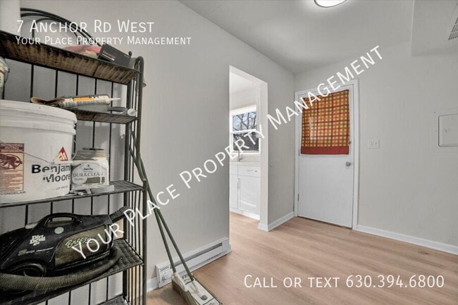 Building Photo - 7 W Anchor Rd