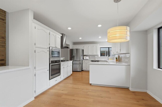 Building Photo - 4801 Rustown Dr