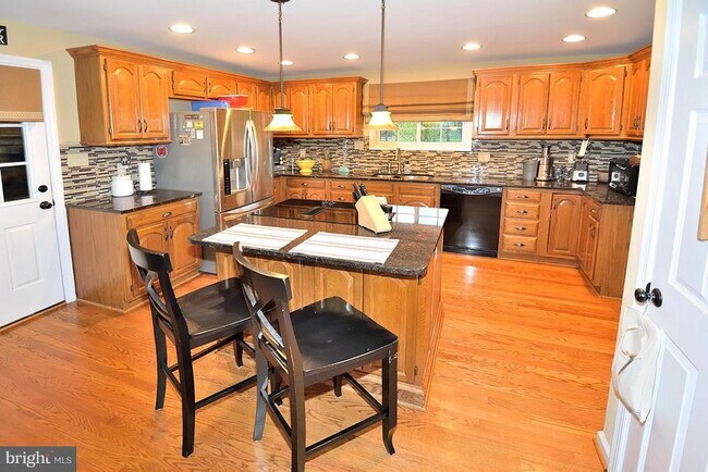 Building Photo - 24531 Arcola Mills Dr