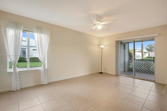 Building Photo - 6272 Chasewood Dr