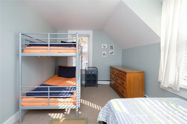 Building Photo - Winter Rental, Spacious Coastal Retreat Ju...