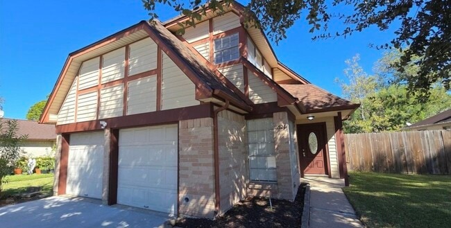 Building Photo - 11527 Chickwood Dr