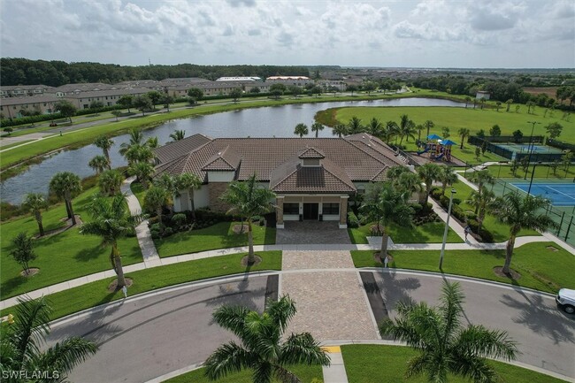 Building Photo - 14641 Cantabria Dr
