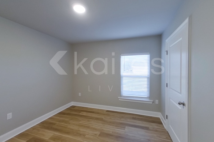 Building Photo - 18817 Seabiscuit Ln