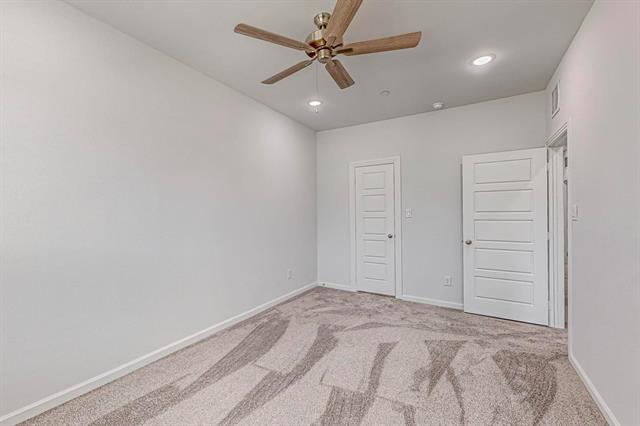 Building Photo - 349 Mule Deer Mews