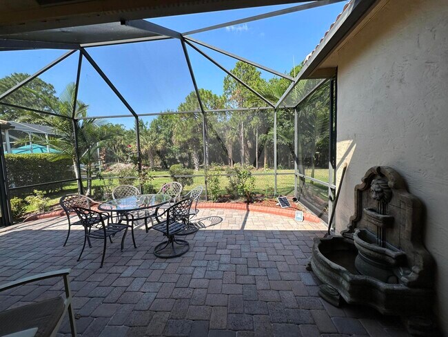 Building Photo - 860 SW Grand Reserves Blvd