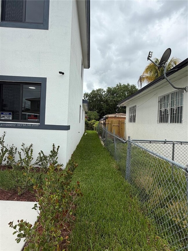 Building Photo - 8034 NW 14th Pl