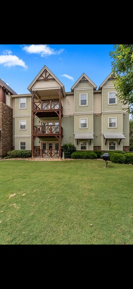 Building Photo - 203 Kelly Rd
