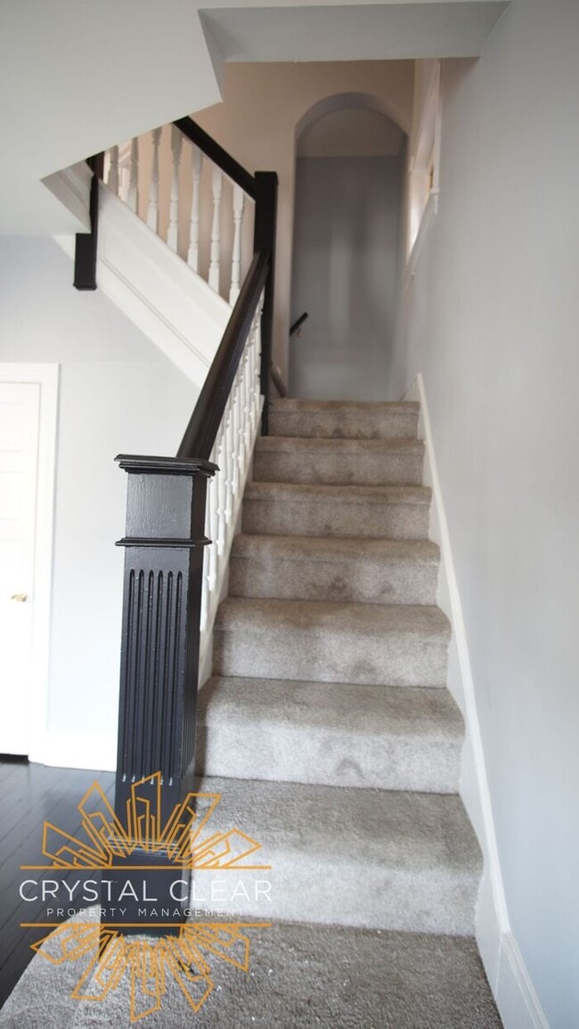 Building Photo - 125 W 23rd St