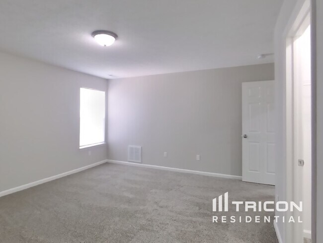 Building Photo - 176 Heartwood Hill