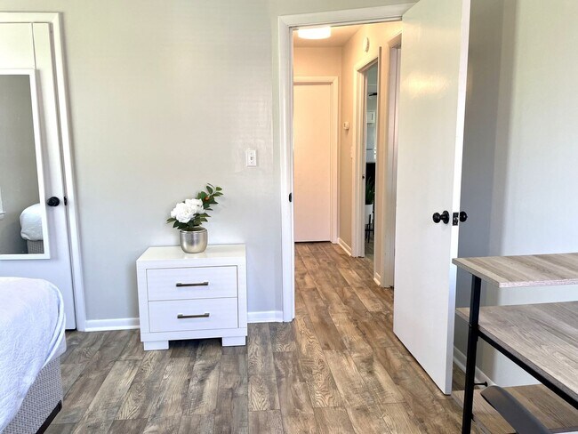 Building Photo - 214 Chapman Ln